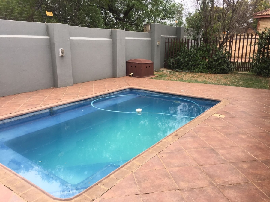 4 Bedroom Property for Sale in Parys Free State